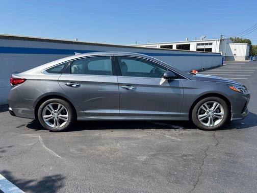2018 Hyundai SONATA Limited