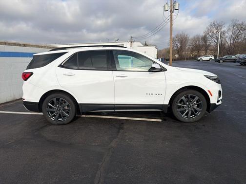 2023 Chevrolet Equinox RS