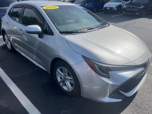 Classic Silver Metallic 2020 Toyota Corolla Hatchback SE