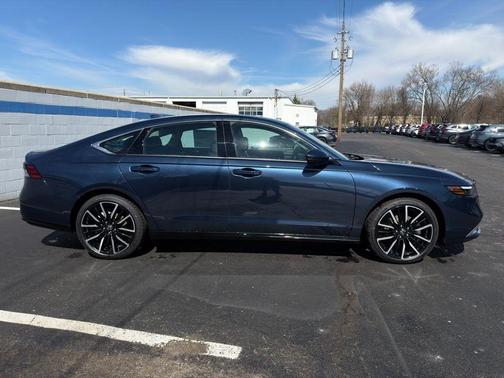 Canyon 2026 Honda Accord Hybrid Touring