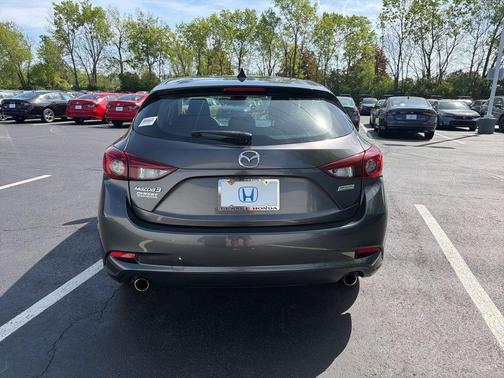 Machine Gray Metallic 2018 Mazda Mazda3 Sport