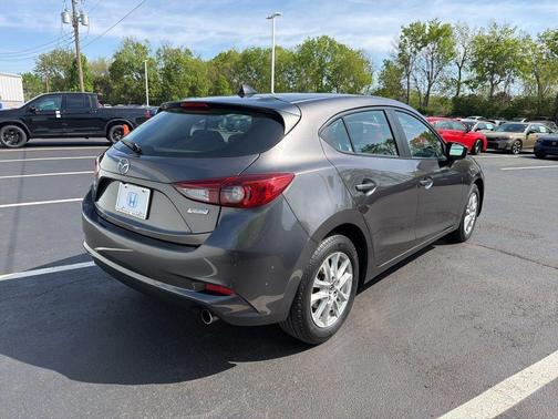 Machine Gray Metallic 2018 Mazda Mazda3 Sport