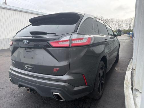 Magnetic 2019 Ford Edge ST
