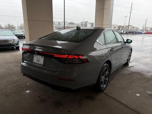 Urban Gray Pearl 2026 Honda Accord Hybrid EX-L