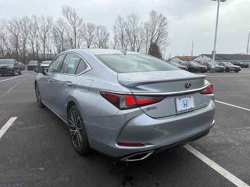 2022 Lexus ES 350 Base