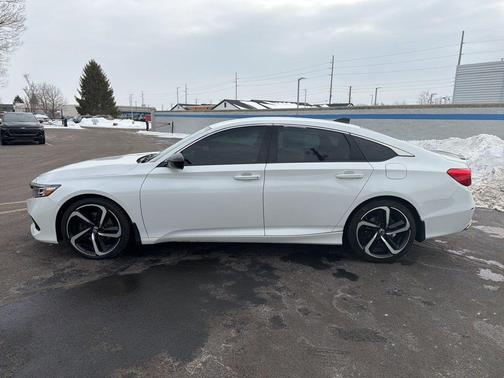 2022 Honda Accord Sport SE