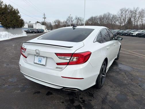 2022 Honda Accord Sport SE
