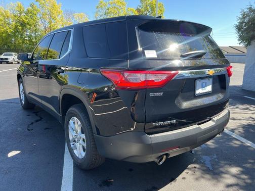 2021 Chevrolet Traverse LS