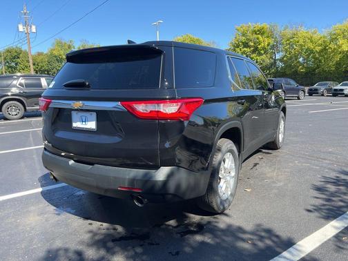2021 Chevrolet Traverse LS