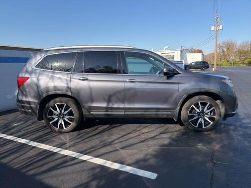 2019 Honda Pilot Touring 8-Passenger