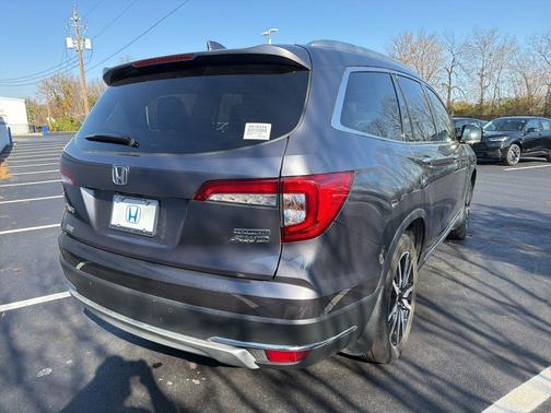 2019 Honda Pilot Touring 8-Passenger