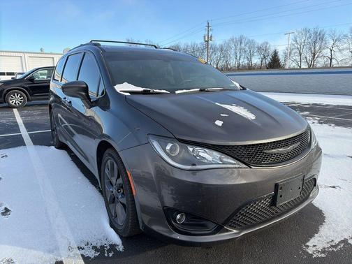 2018 Chrysler Pacifica Touring-L Plus