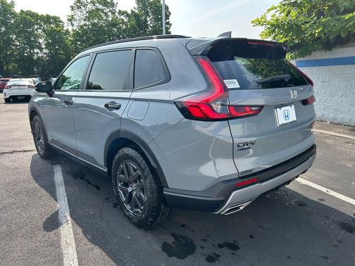Urban Gray Pearl 2026 Honda CR-V Hybrid TrailSport