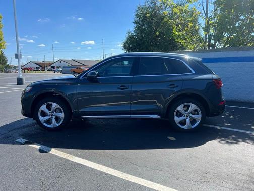 2021 Audi Q5 45 Prestige
