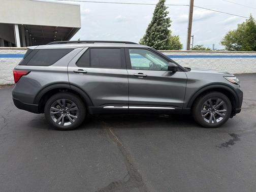 Gray Metallic 2025 Ford Explorer Active