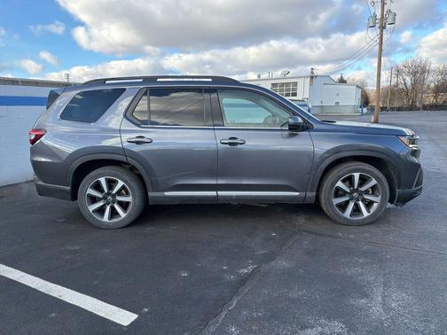 2023 Honda Pilot Elite