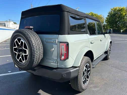 2023 Ford Bronco Outer Banks