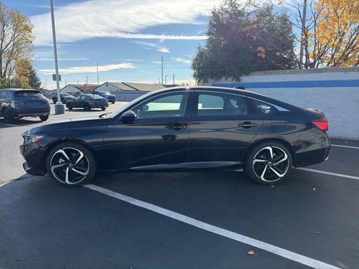 2022 Honda Accord Sport SE