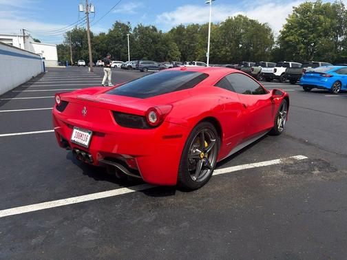 Red 2011 Ferrari 458 Italia Base