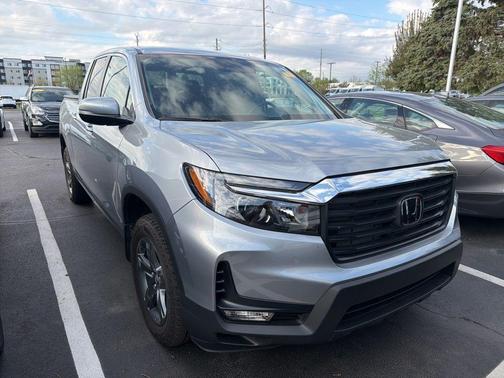 Silver Metallic 2023 Honda Ridgeline RTL