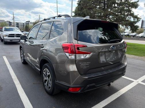Sepia Bronze Metallic 2021 Subaru Forester Premium