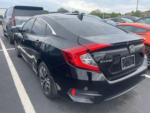 Crystal Black Pearl 2017 Honda Civic EX-T