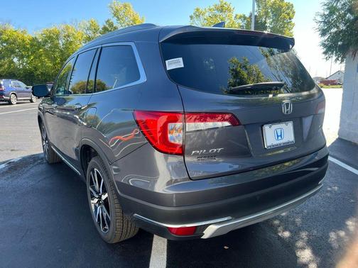 2022 Honda Pilot Touring 7-Passenger