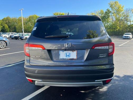 2022 Honda Pilot Touring 7-Passenger