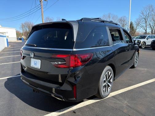 Crystal Black Pearl 2026 Honda Odyssey EX-L