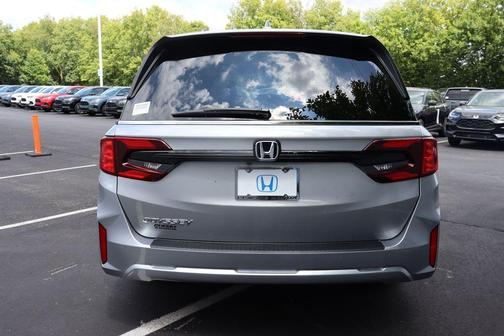 Solar Silver Metallic 2026 Honda Odyssey EX-L