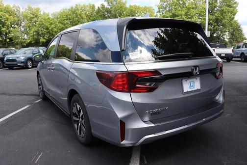 Solar Silver Metallic 2026 Honda Odyssey EX-L