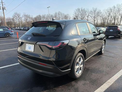 2023 Honda HR-V LX