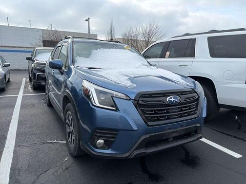 2023 Subaru Forester Premium