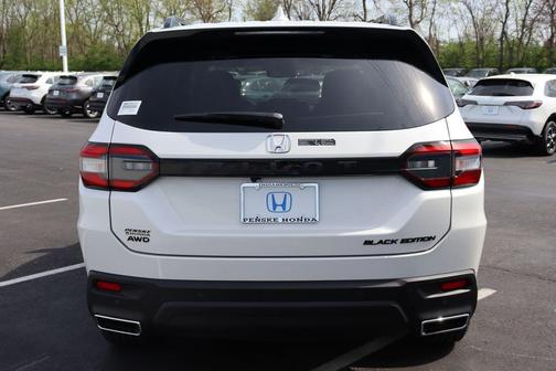 2025 Honda Pilot Black Edition