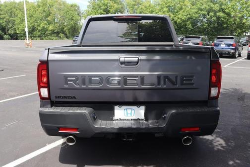 Modern Steel Metallic 2026 Honda Ridgeline RTL