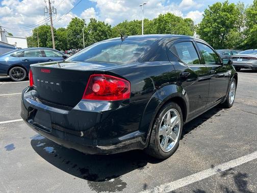 2013 Dodge Avenger SE