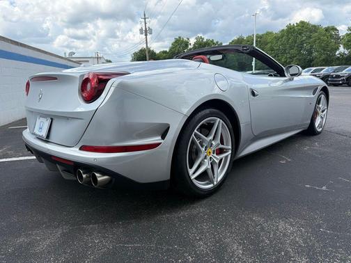 2017 Ferrari California T