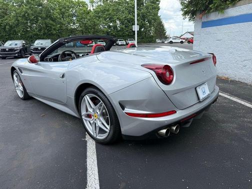 2017 Ferrari California T