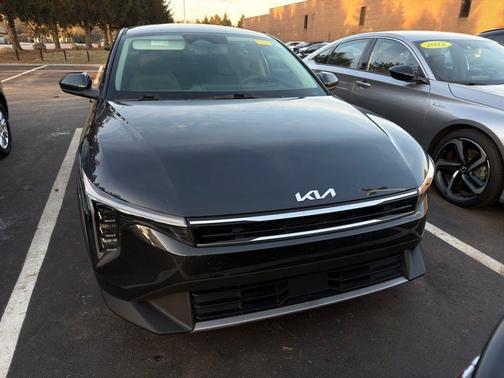 2025 Kia K4 EX