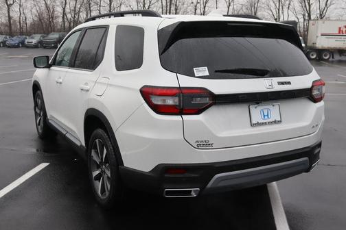 2025 Honda Pilot Elite