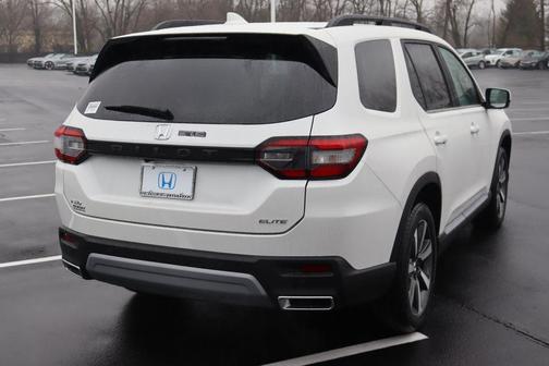 2025 Honda Pilot Elite
