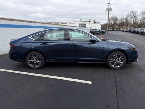 Canyon 2026 Honda Accord Hybrid EX-L