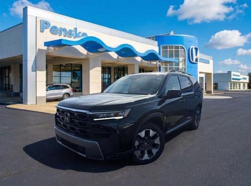 Crystal Black Pearl 2026 Honda Pilot Touring