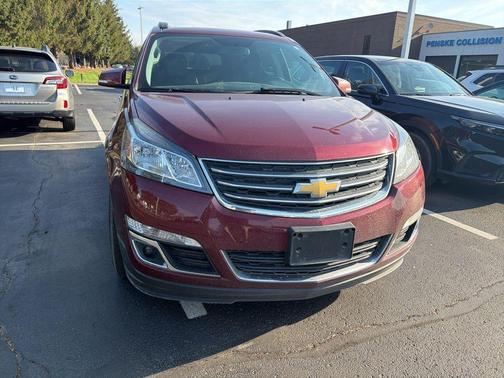 Red Tinted Clearcoat 2015 Chevrolet Traverse 2LT