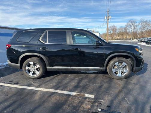 2023 Honda Pilot EX-L 7-Passenger