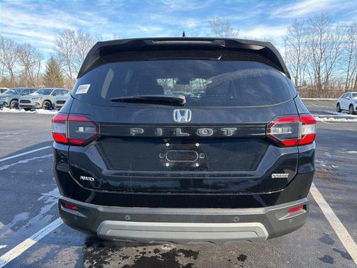 2023 Honda Pilot EX-L 7-Passenger