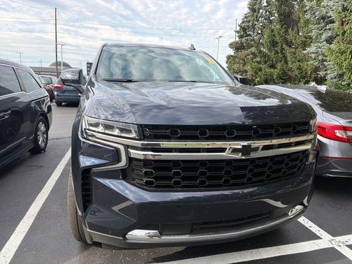Midnight Blue Metallic 2021 Chevrolet Suburban LS