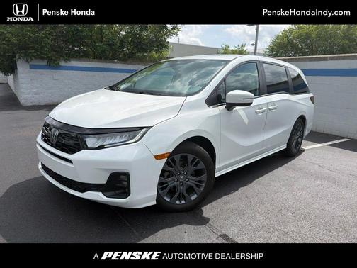 White 2025 Honda Odyssey Touring