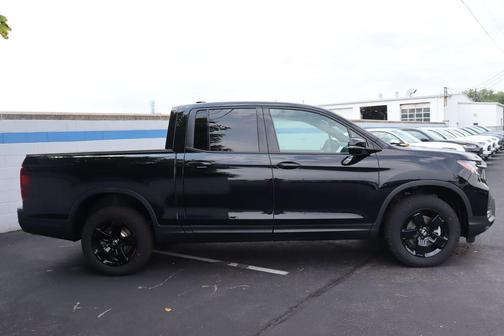 Crystal Black Pearl 2026 Honda Ridgeline Black Edition