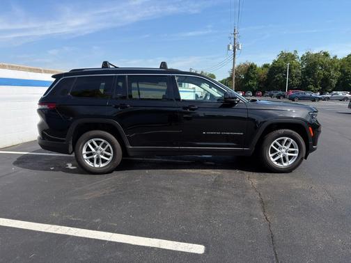 Diamond Black 2021 Jeep Grand Cherokee L Laredo